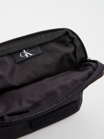 Крос-боді Calvin Klein модель K50K506472_BDS0 Фото