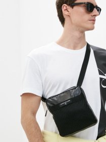 Крос-боді Calvin Klein модель K50K506641_BDS0 Фото