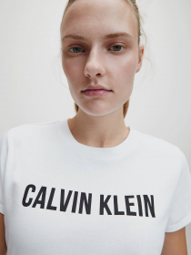 Футболки і поло Calvin Klein модель 00GWF0K141-100 Фото