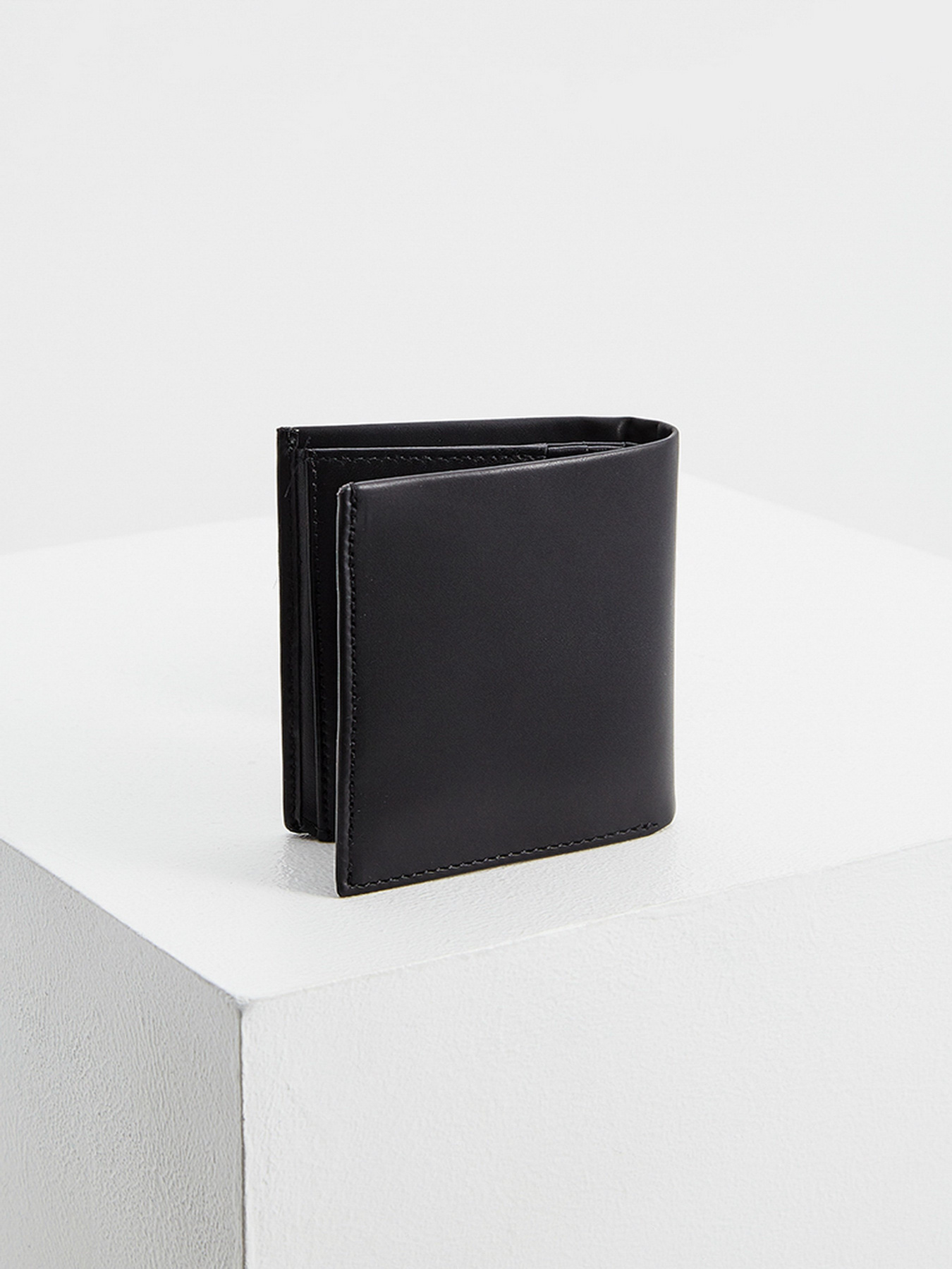 Кошелек Calvin Klein модель K50K506806_BDS0 Фото