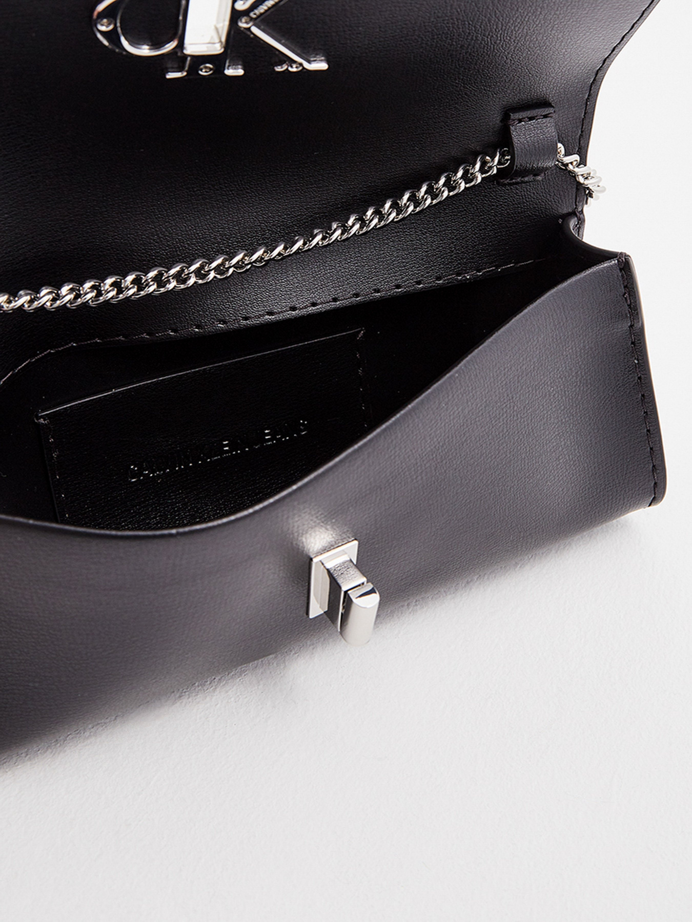 Крос-боді Calvin Klein модель K60K607484_BDS0 Фото