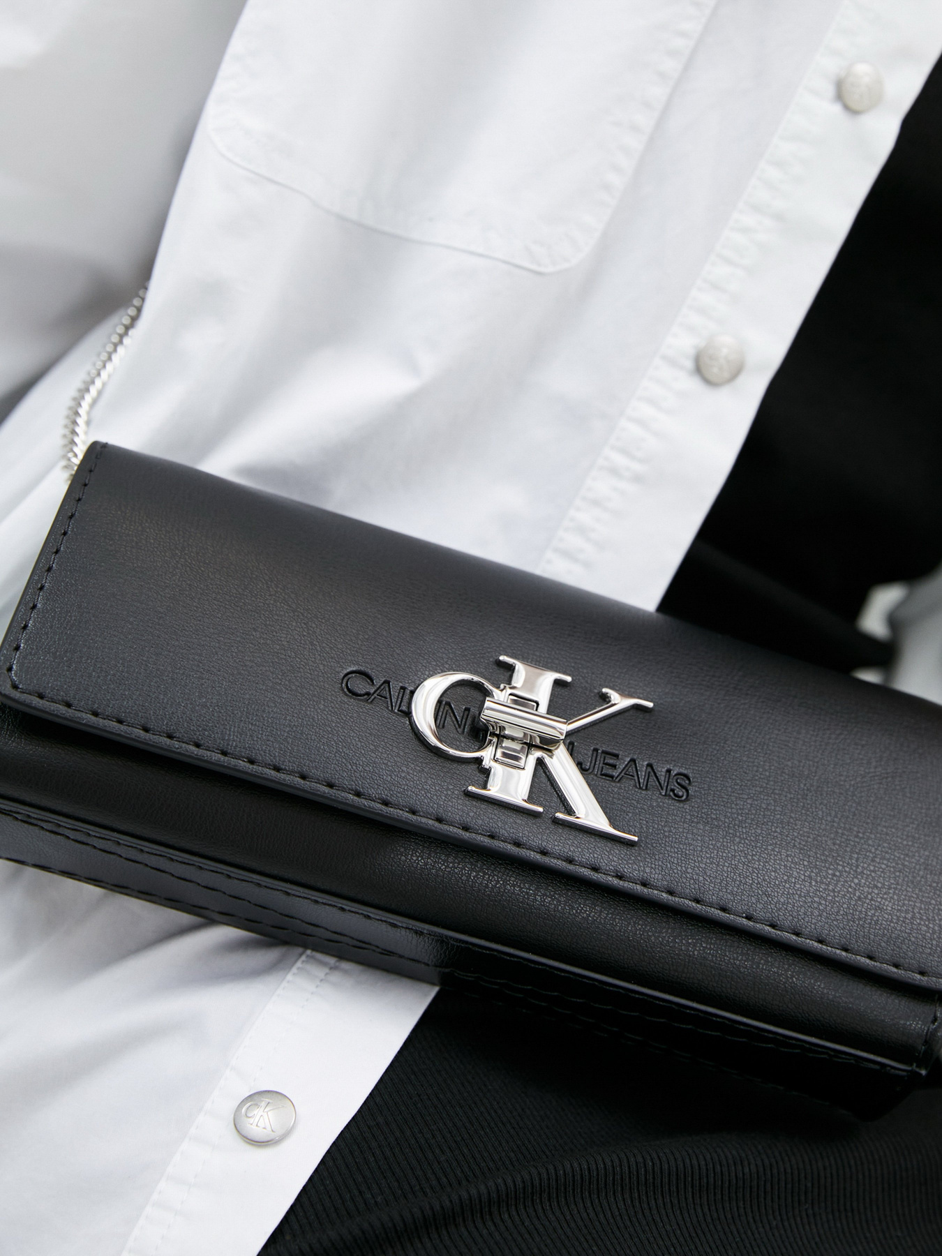 Крос-боді Calvin Klein модель K60K607484_BDS0 Фото