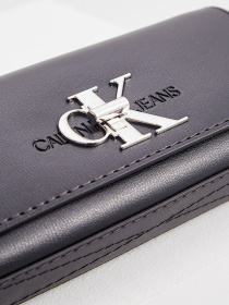 Крос-боді Calvin Klein модель K60K607484_BDS0 Фото