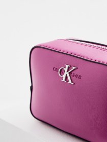 Кросс-боди Calvin Klein модель K60K607485_VIB0 Фото