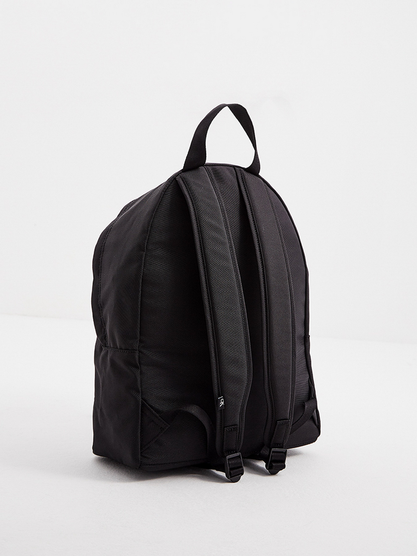 Рюкзаки Calvin Klein Round BP40 модель K60K607576_BDS0 Фото