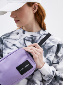 Кросс-боди Calvin Klein модель K60K607577_V0K0 Фото