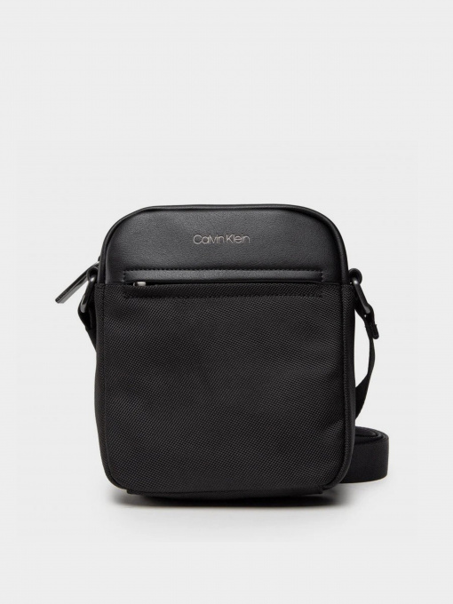 Мессенджер Calvin Klein модель K50K506975_BAX Фото