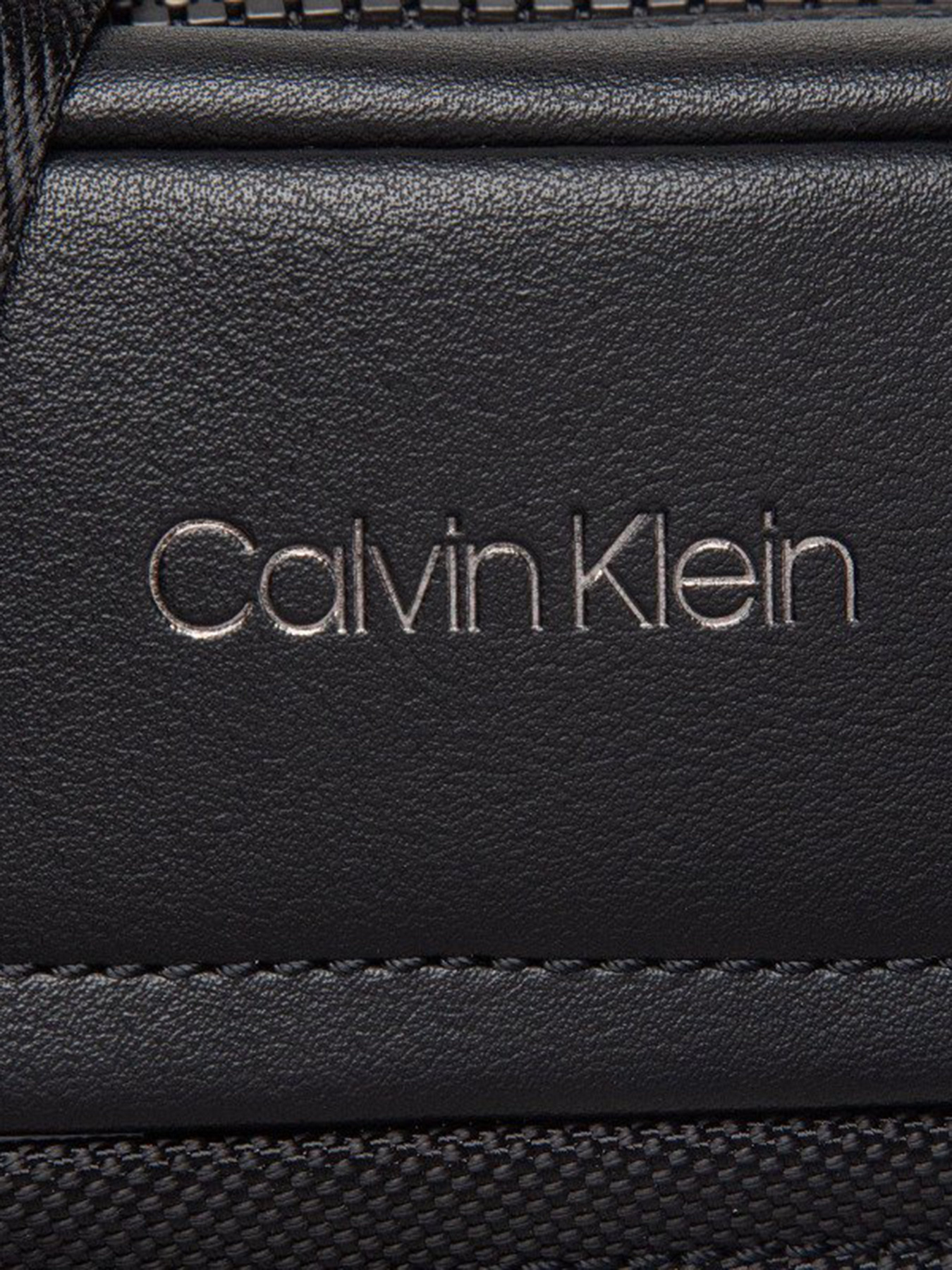 Мессенджер Calvin Klein модель K50K506975_BAX Фото