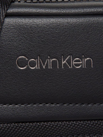Мессенджер Calvin Klein модель K50K506975_BAX Фото