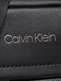 Мессенджер Calvin Klein модель K50K506975_PA3 Фото
