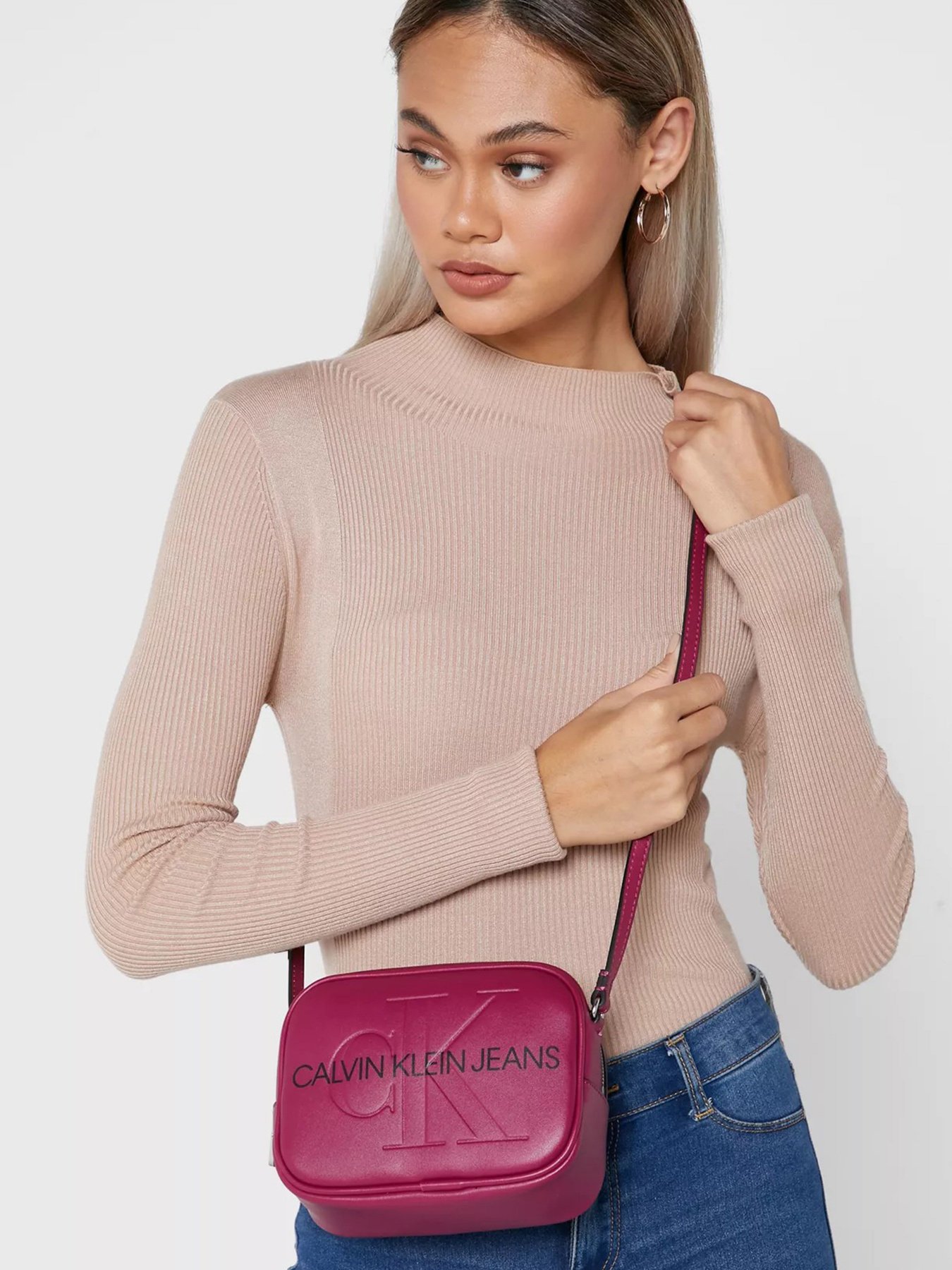 Кросс-боди Calvin Klein модель K60K607202_VWS Фото