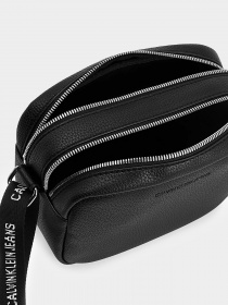 Кросс-боди Calvin Klein модель K60K608233_BDS Фото