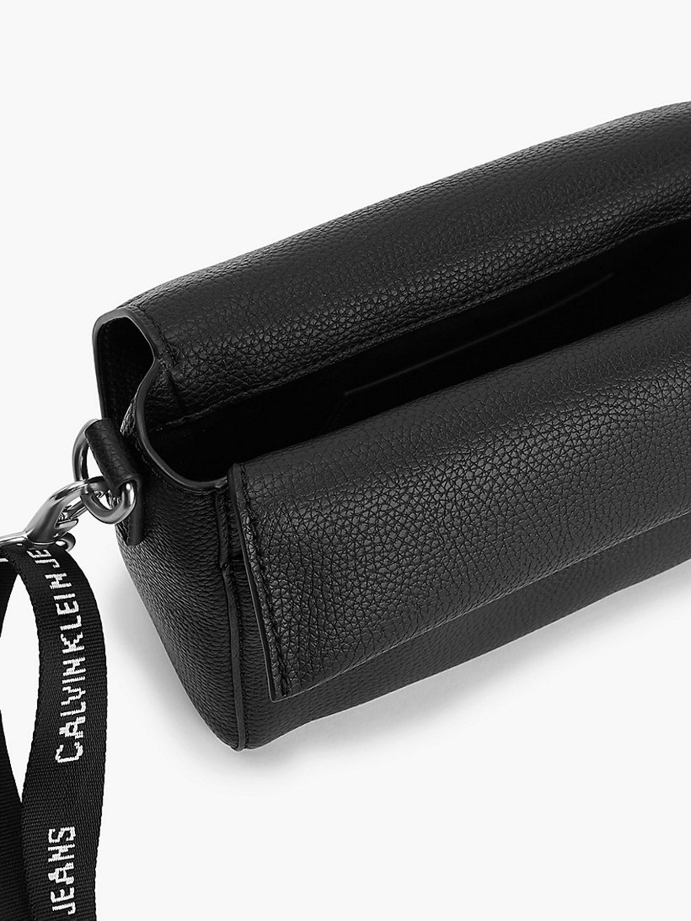 Сумка Calvin Klein модель K60K608267_BDS Фото