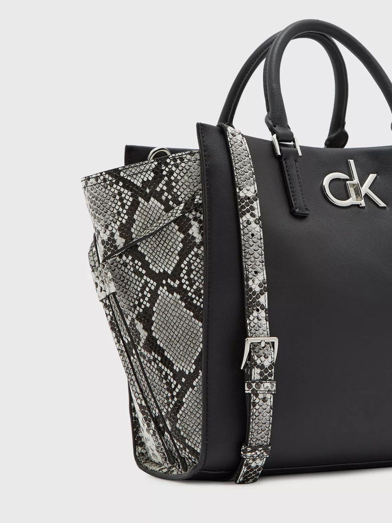 Сумка Calvin Klein модель K60K608315_0GK Фото