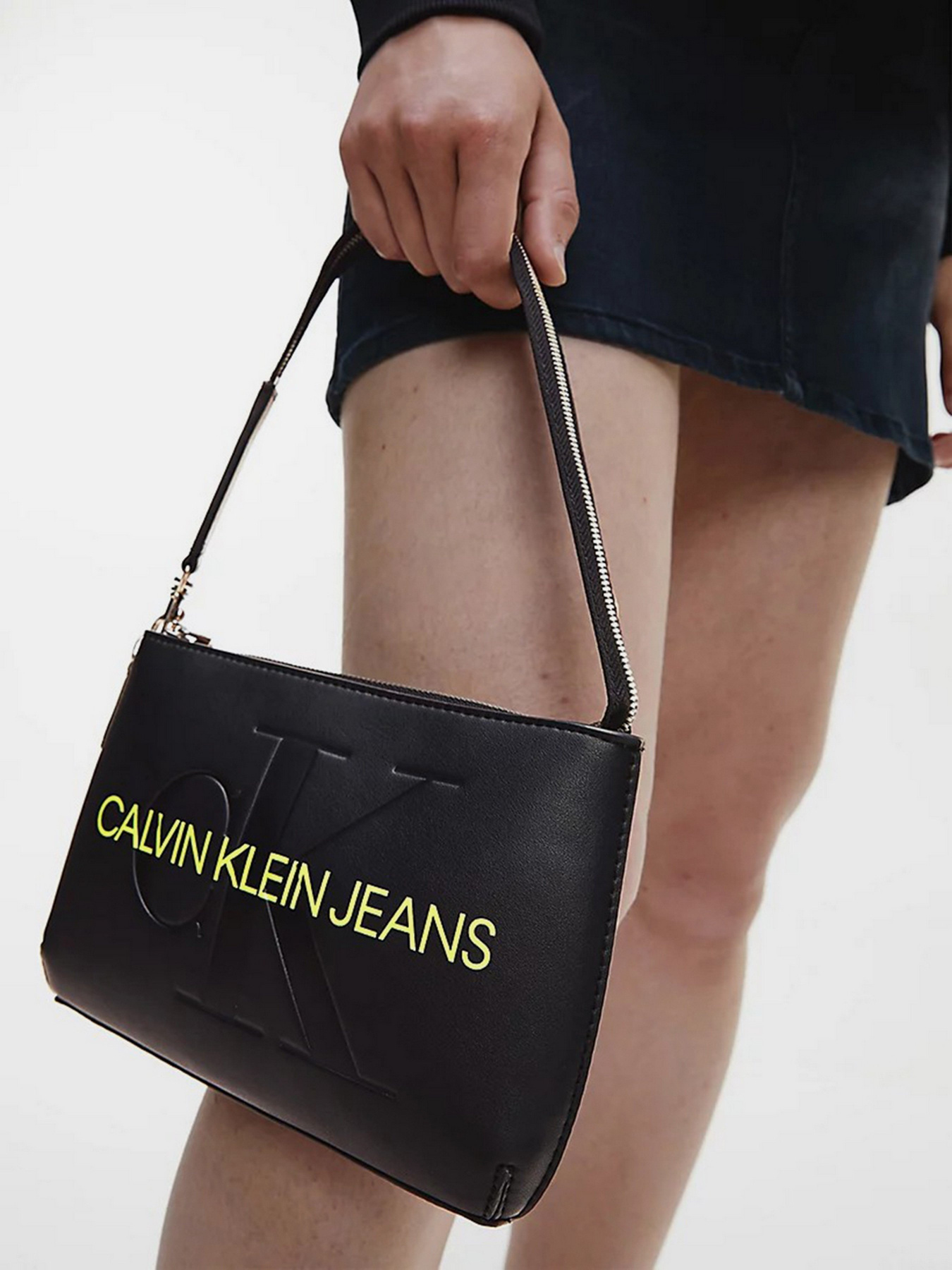 Кросс-боди Calvin Klein модель K60K608689_BDS Фото