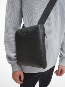 Мессенджер Calvin Klein модель K50K507957_BAX Фото