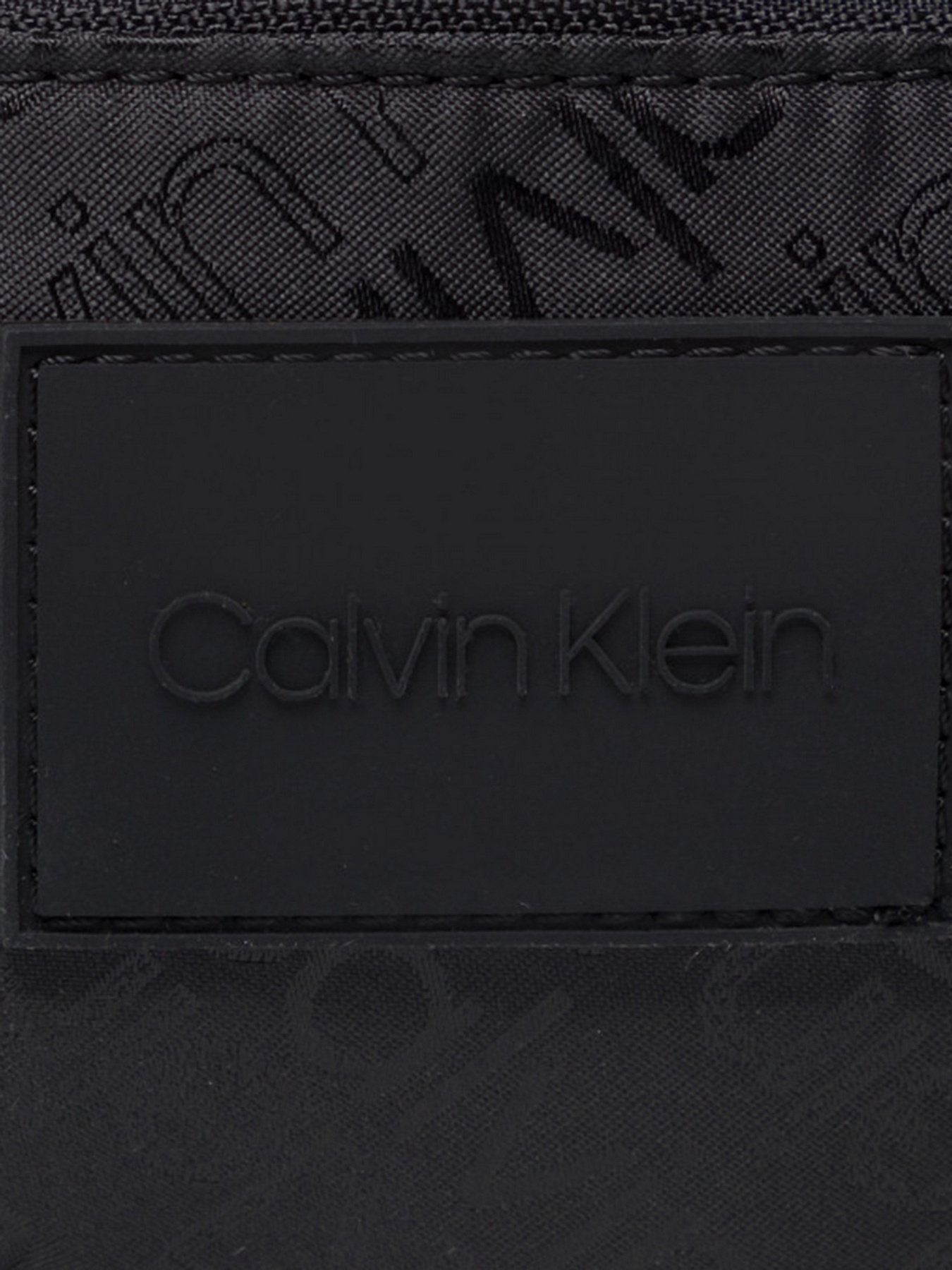 Поясная сумка Calvin Klein модель K50K508147_01L Фото