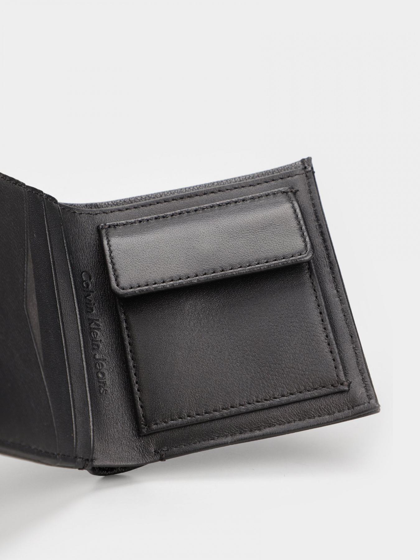 Гаманець Calvin Klein Trifold модель K50K508212_BDS Фото