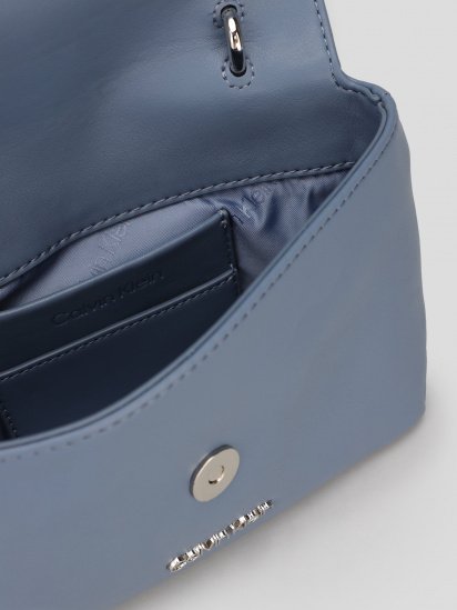 Крос-боді Calvin Klein модель K60K608742_PB4 — фото 5 - INTERTOP