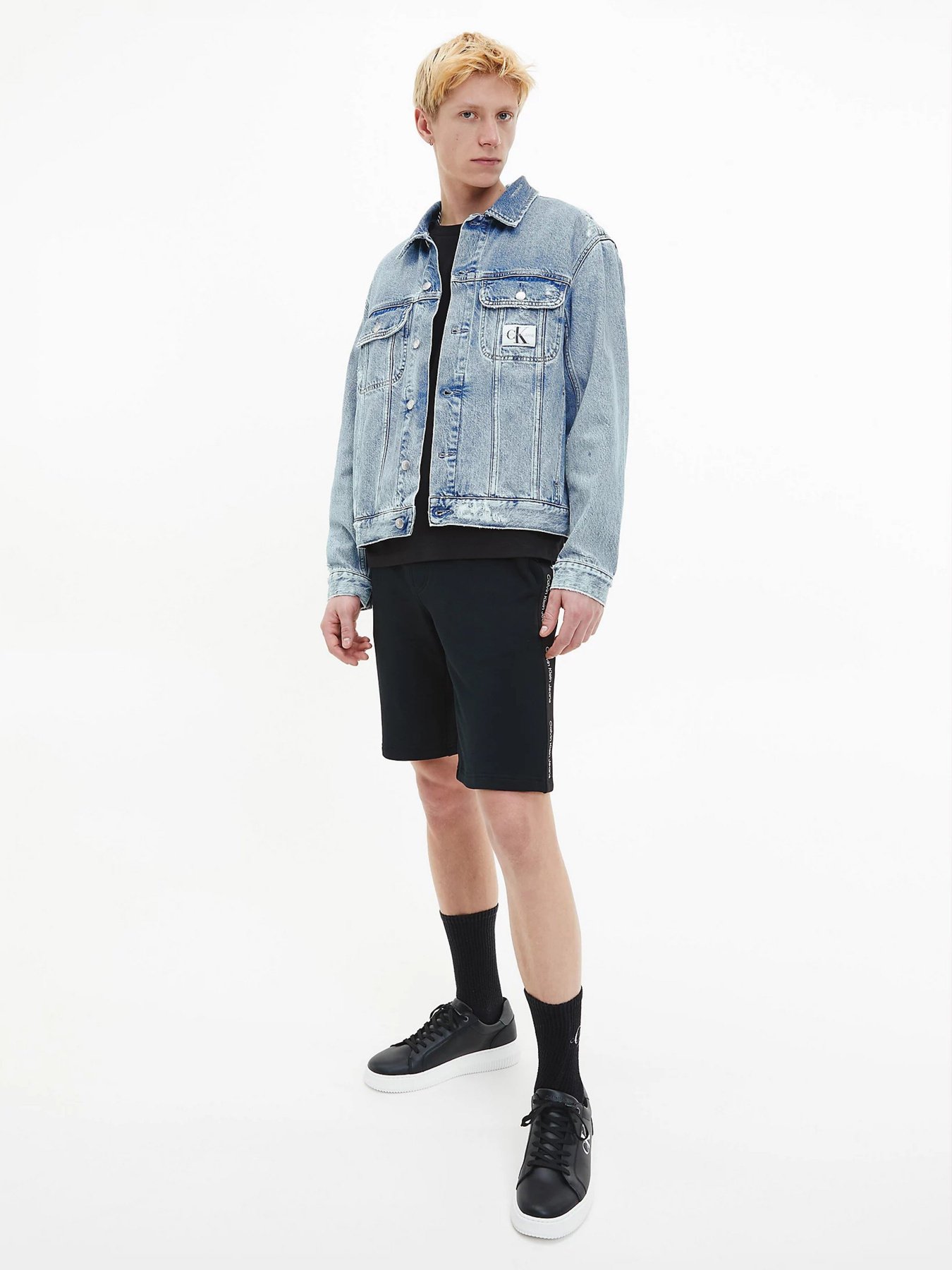 Кроссовки Calvin Klein Chunky Cupsole Laceup Low модель YM0YM00536-00T Фото