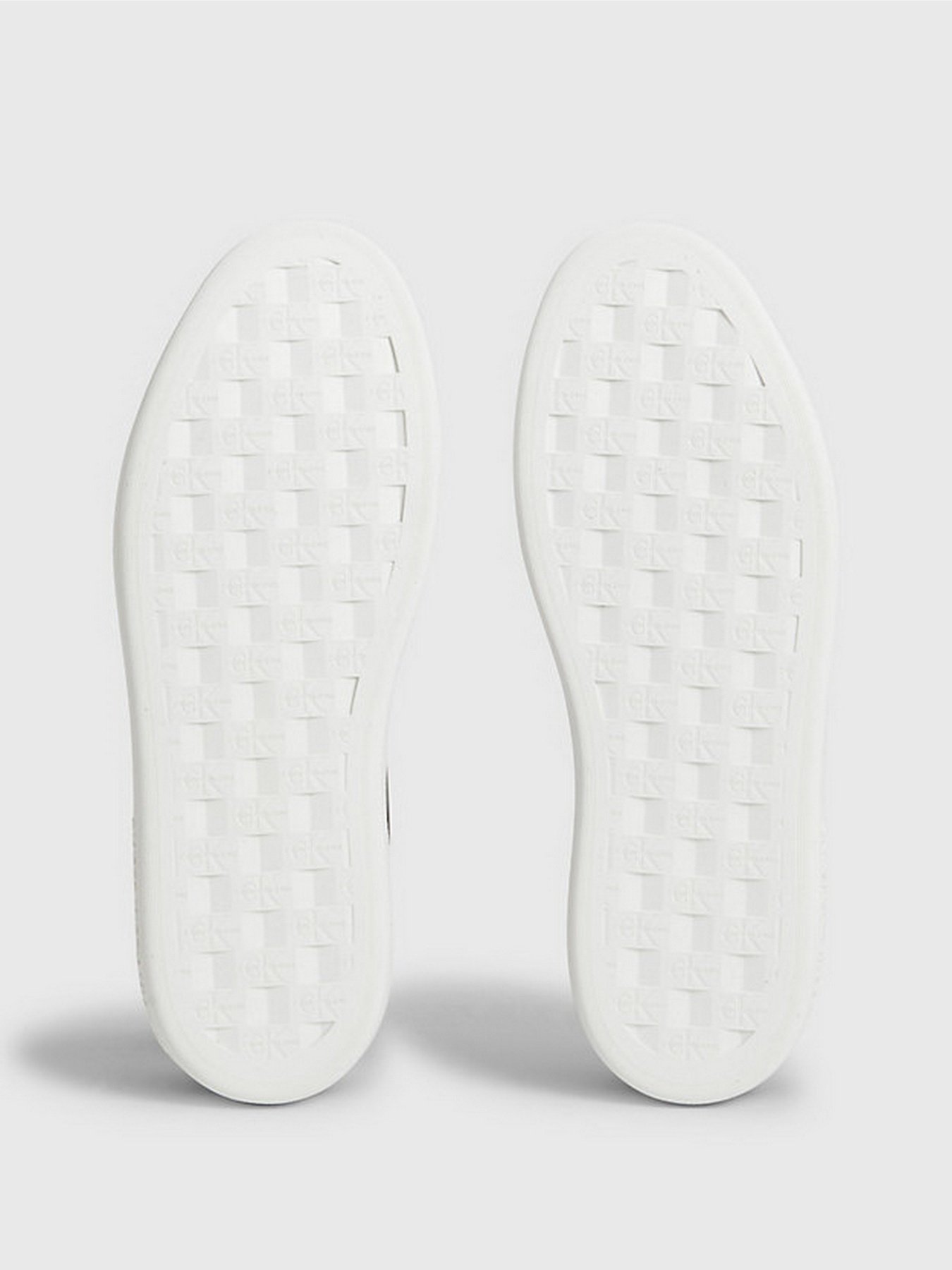 Кроссовки Calvin Klein модель YM0YM00605-0GO Фото