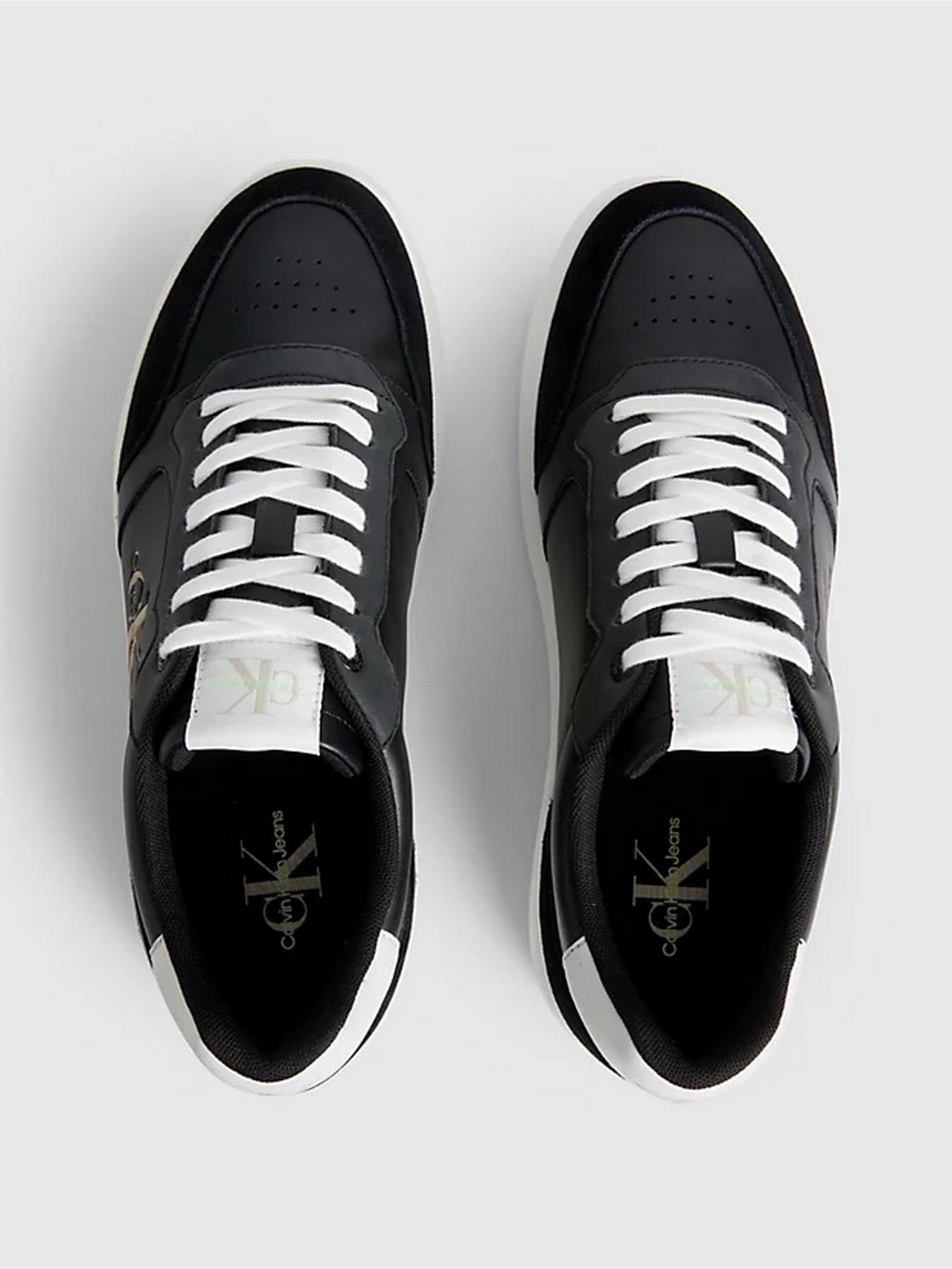 Кроссовки повседневные Calvin Klein модель YM0YM00605-0GO Фото