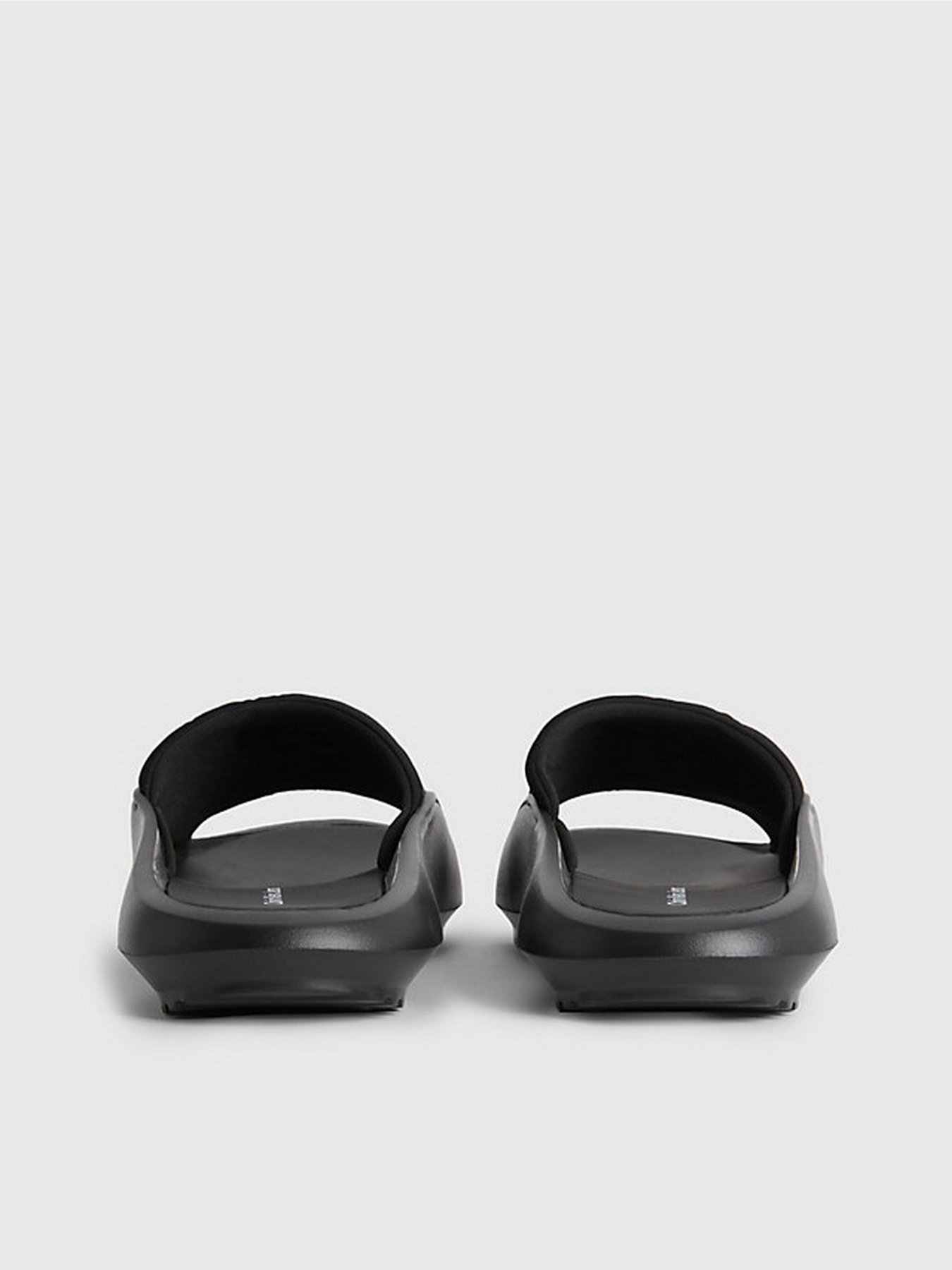 Шлепанцы Calvin Klein модель YM0YM00645-0GM Фото