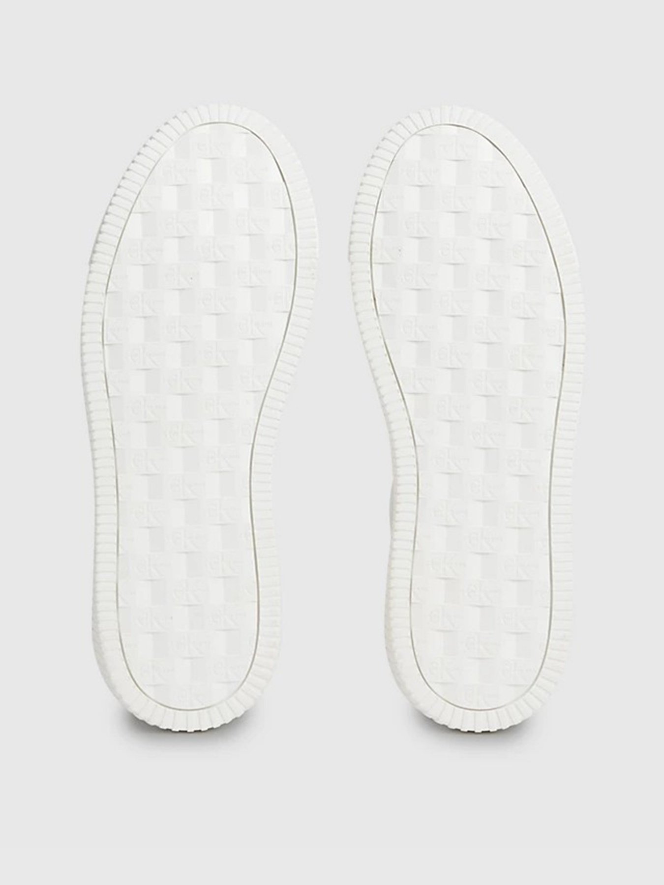 Кросівки повсякденні Calvin Klein Chunky Cupsole Mono Lh модель YM0YM00681-YBR Фото