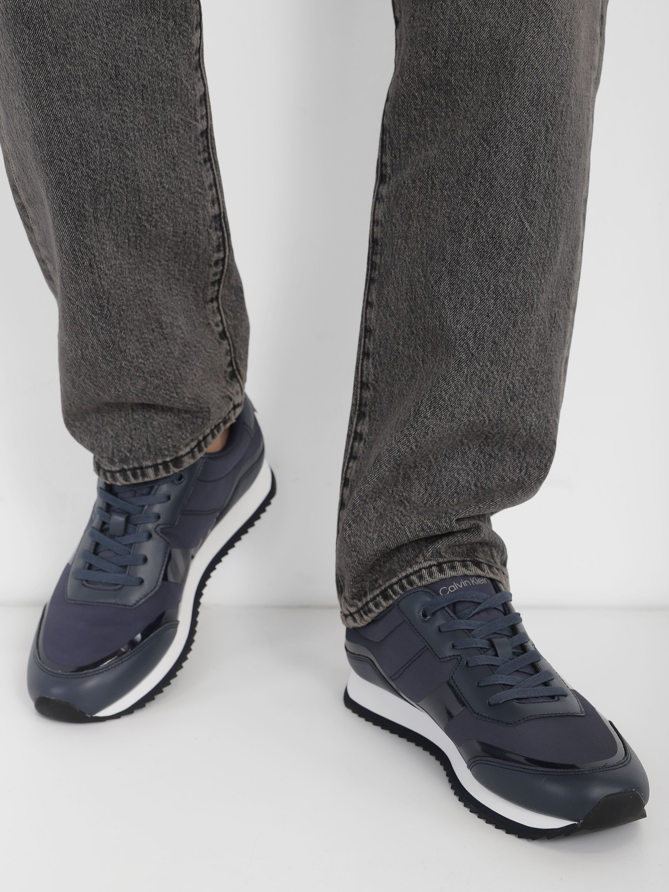 Кроссовки Calvin Klein Low Top Lace Up Heat Bond модель HM0HM00551-DW4 Фото