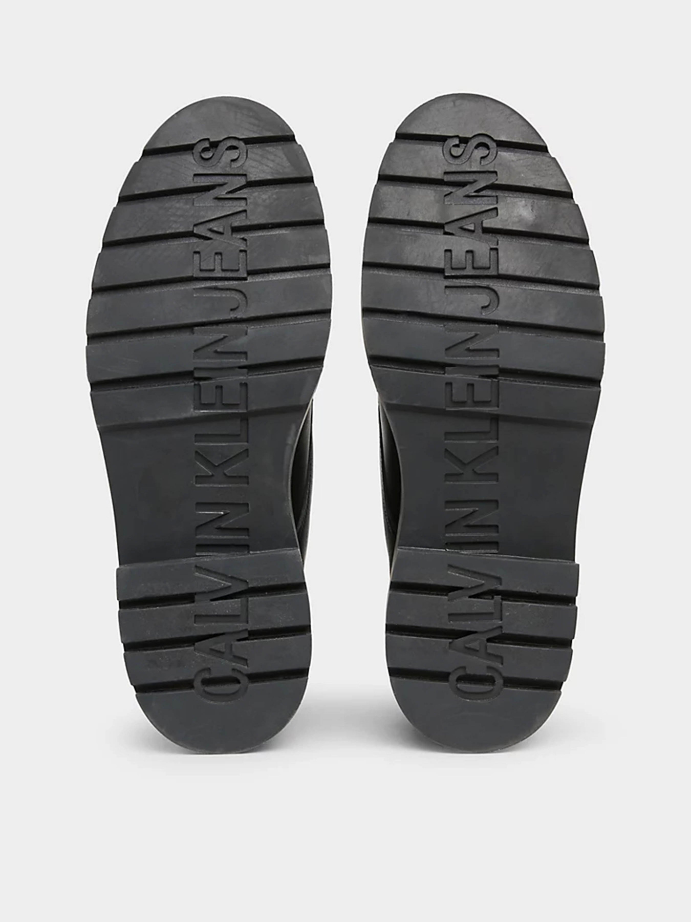 Черевики Calvin Klein Combat Mid Laceup Boot W Zip модель YM0YM00262-0GK Фото