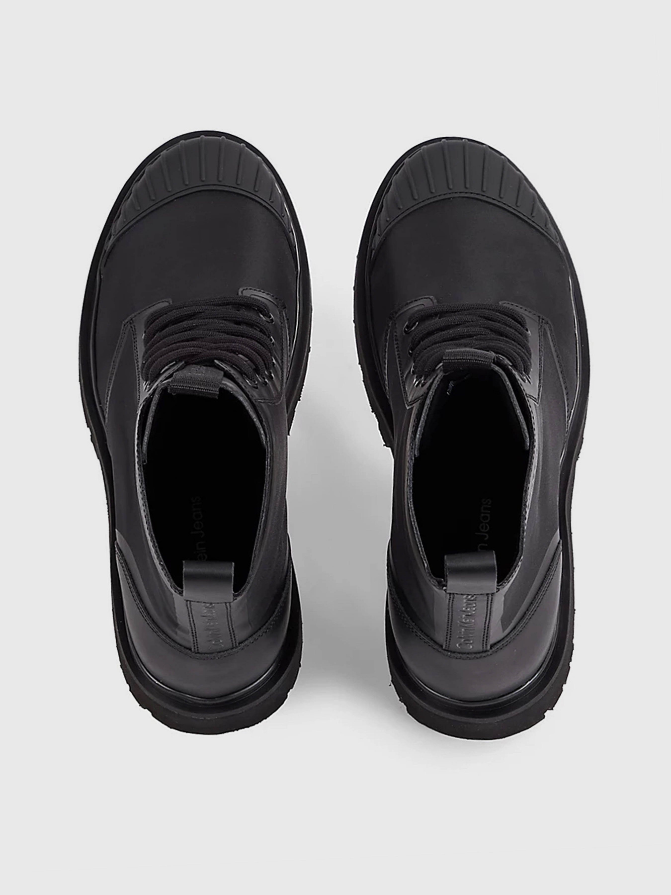 Ботинки Calvin Klein Eva Laceup Boot Mid Ny модель YM0YM00833-BEH Фото