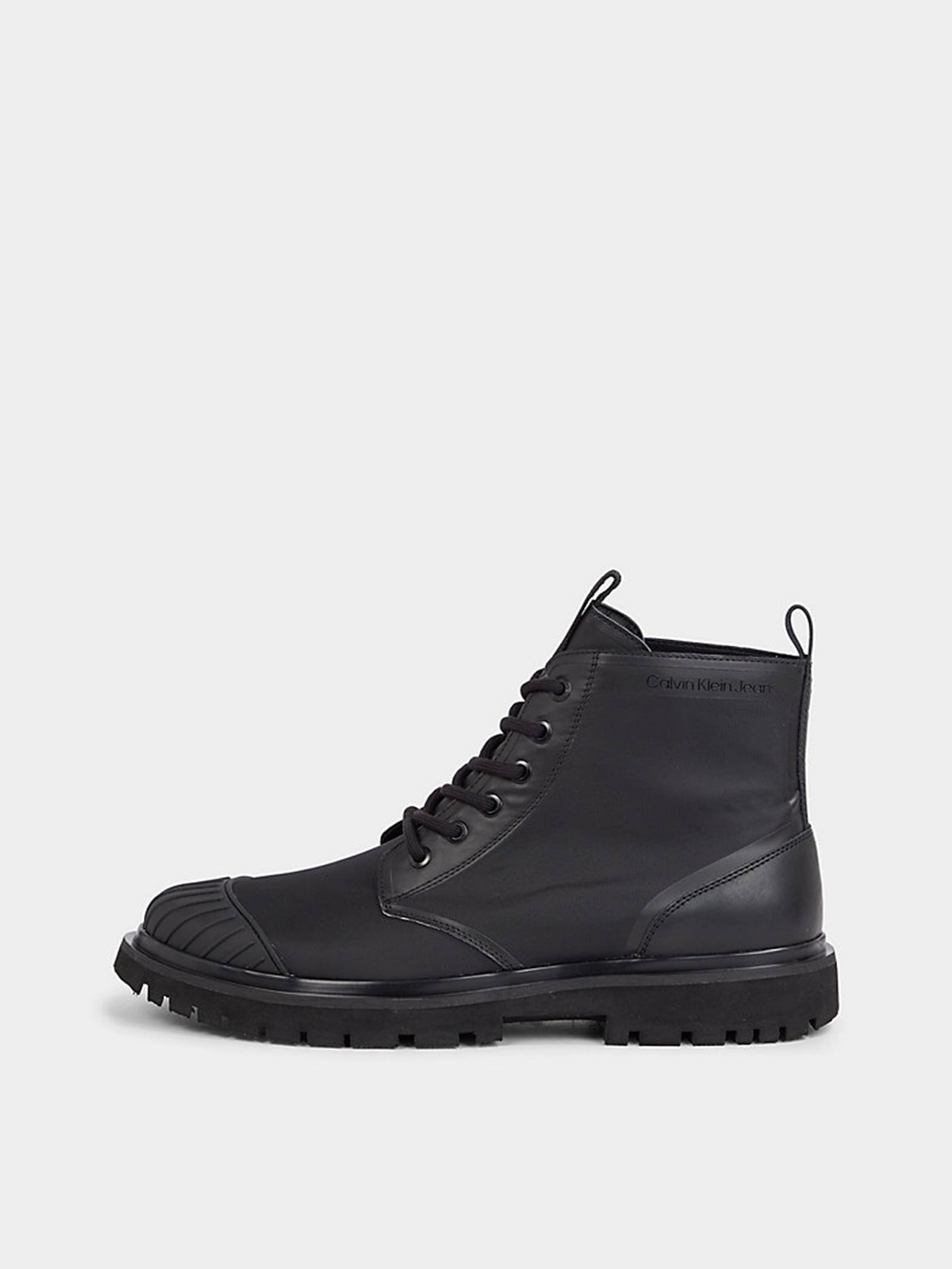 Черевики Calvin Klein Eva Laceup Boot Mid Ny модель YM0YM00833-BEH Фото