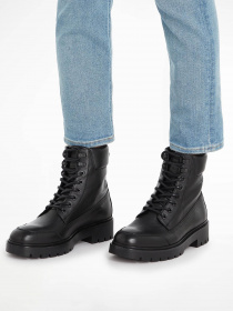 Ботинки Calvin Klein Combat Mid Laceup Wl Lth модель YM0YM00847-0GT Ботинки Calvin Klein Combat Mid Laceup Wl Lth модель YM0YM00847-0GT Фото