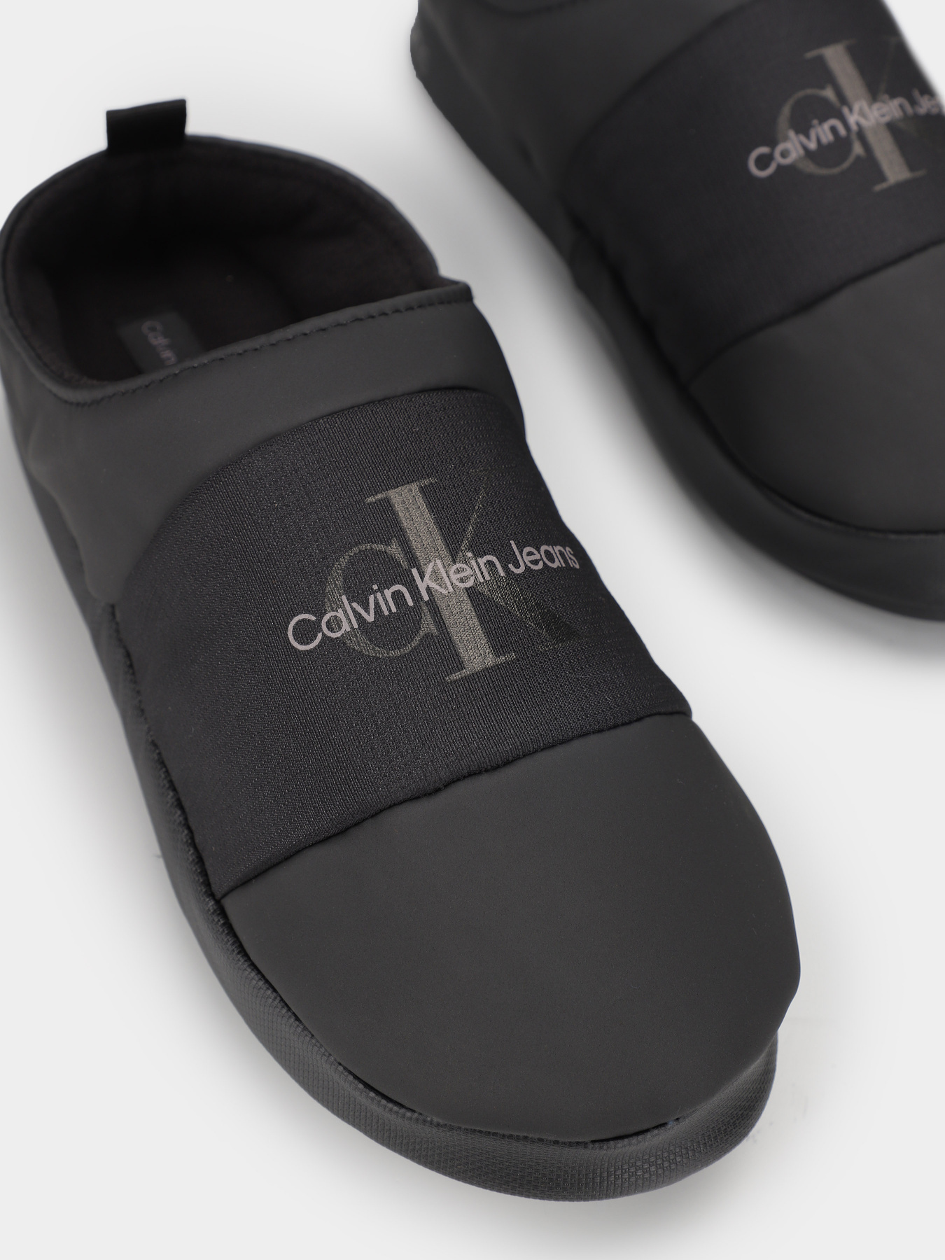 Тапки Calvin Klein Home Slipper Mono модель YM0YM00840-0GT Фото