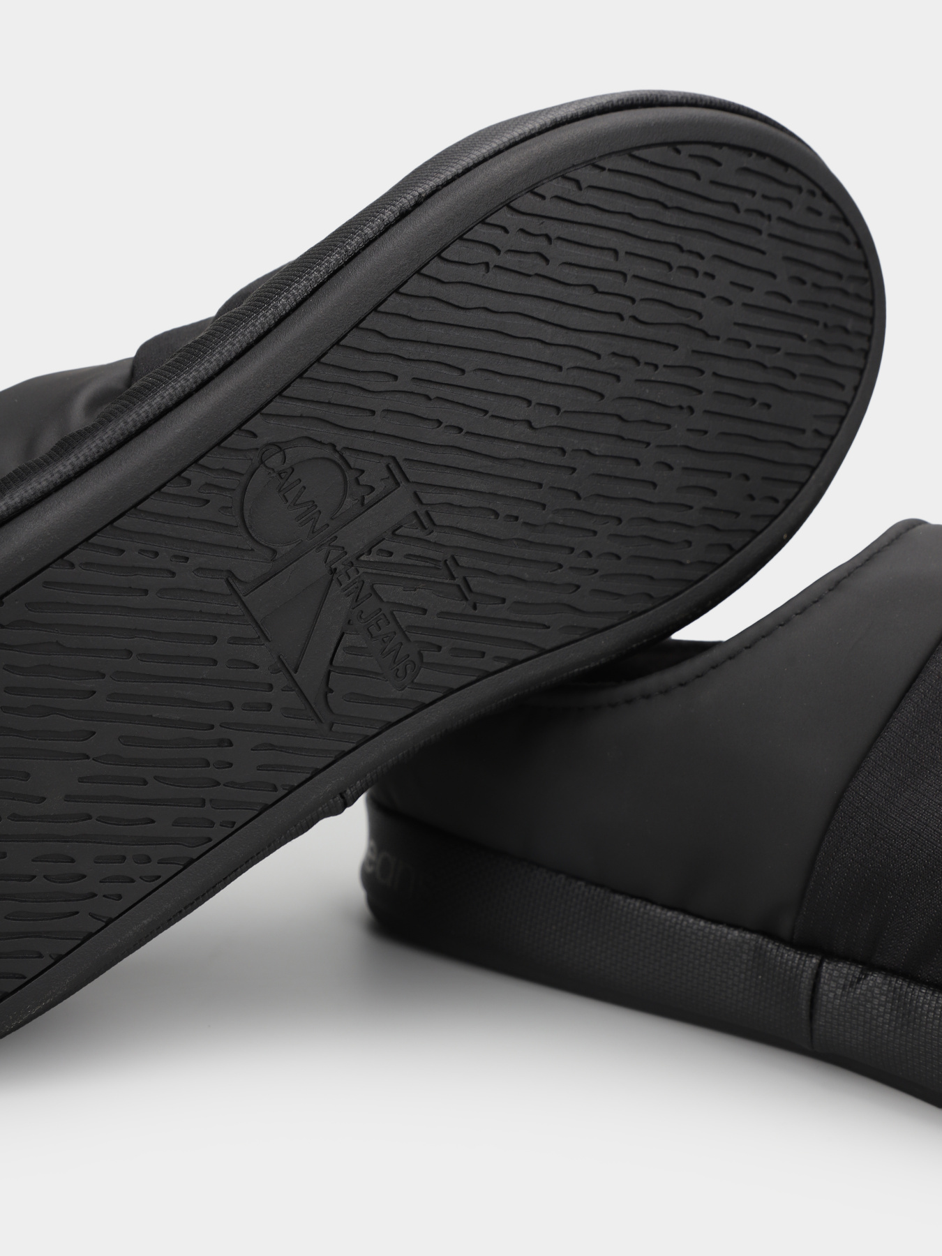 Тапки Calvin Klein Home Slipper Mono модель YM0YM00840-0GT Фото