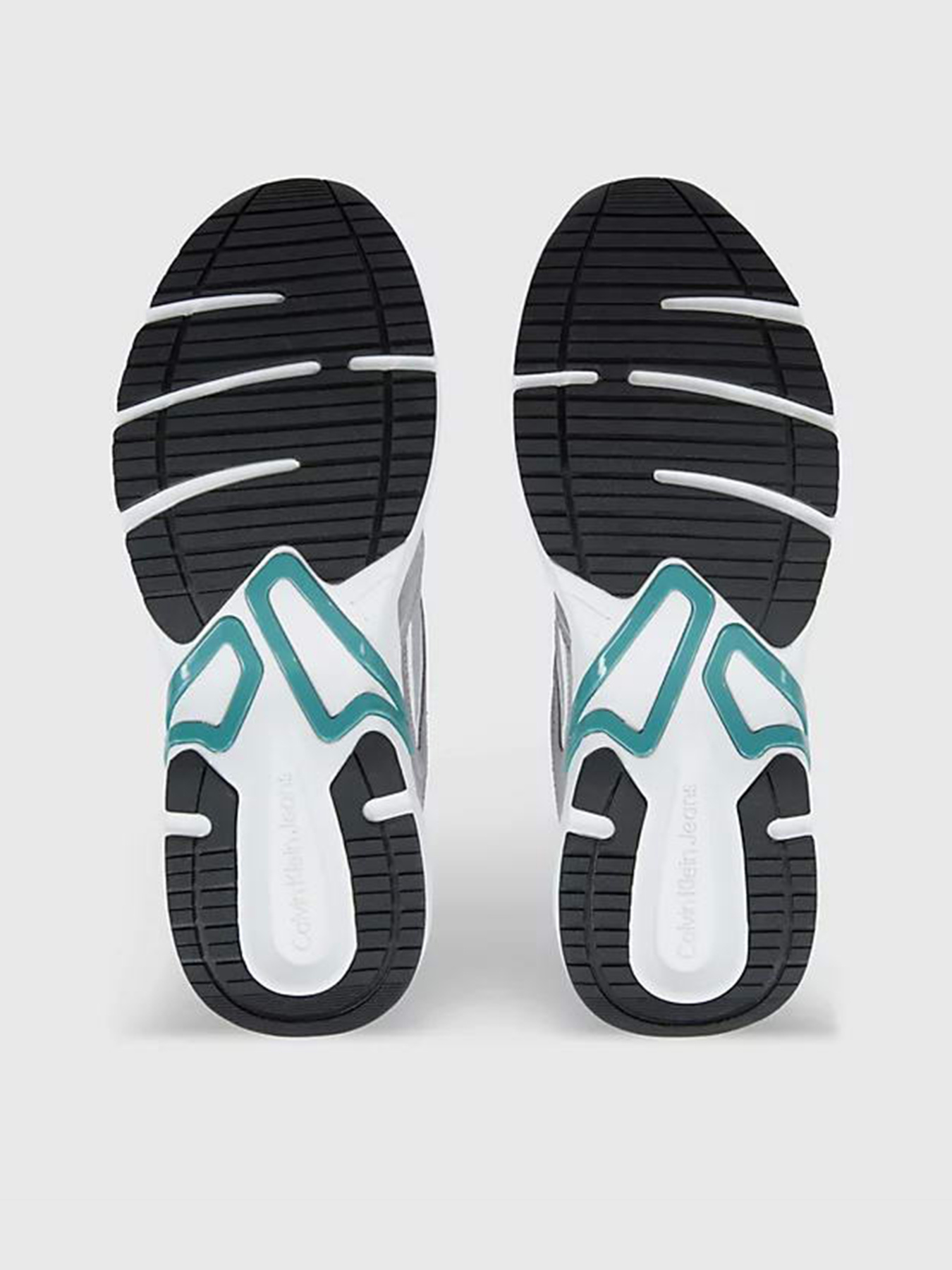 Кроссовки повседневные Calvin Klein Retro Tennis Su-Mesh модель YM0YM00589-PSX Фото