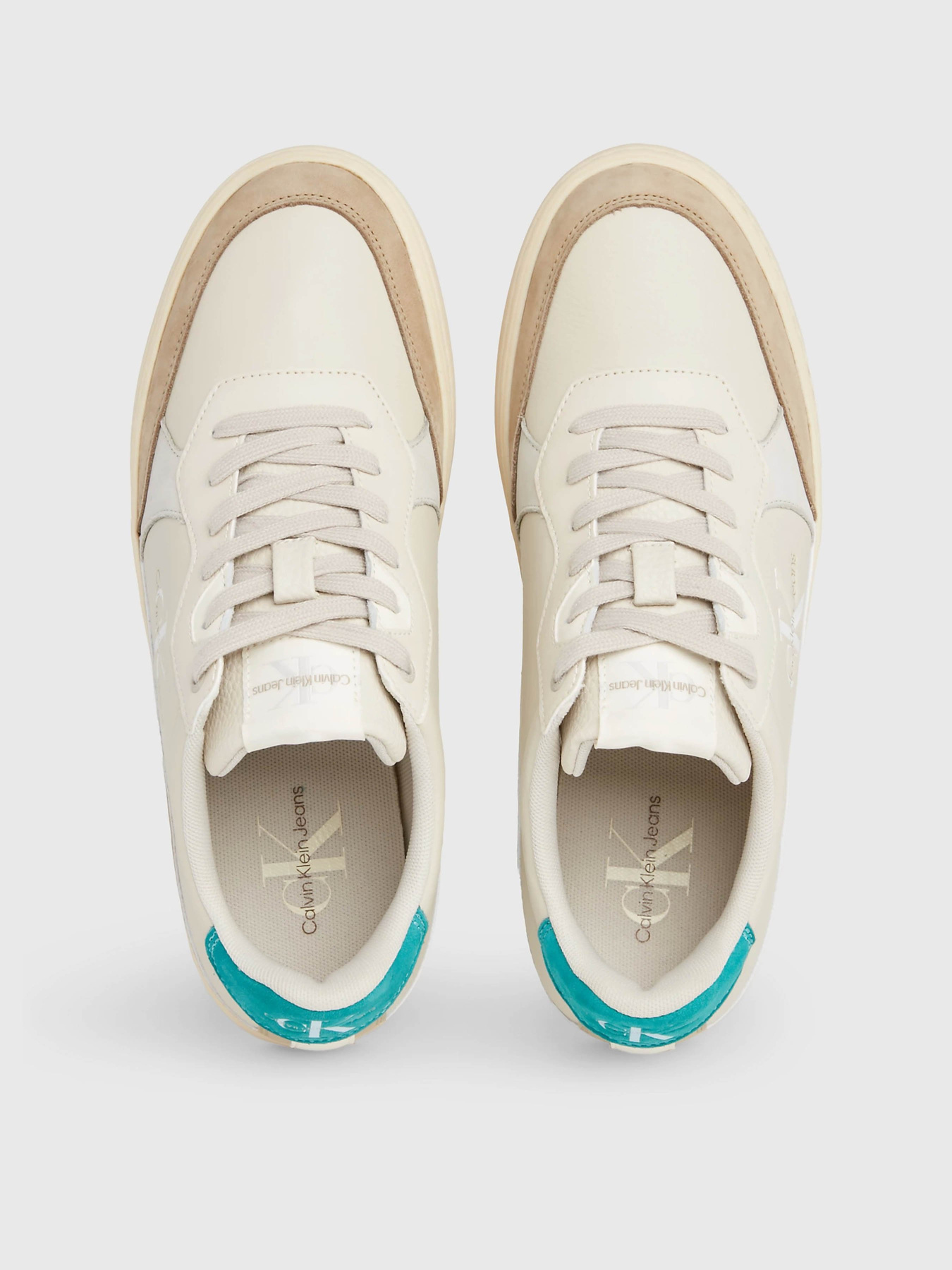 Кеди низькі Calvin Klein Classic Cupsole Low Lth Ml модель YM0YM00885-02Y Кеди низькі Calvin Klein Classic Cupsole Low Lth Ml модель YM0YM00885-02Y Фото