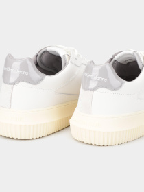 Кросівки повсякденні Calvin Klein Chunky Cupsole Lth Nbs Dc модель YM0YM00897-01W Фото