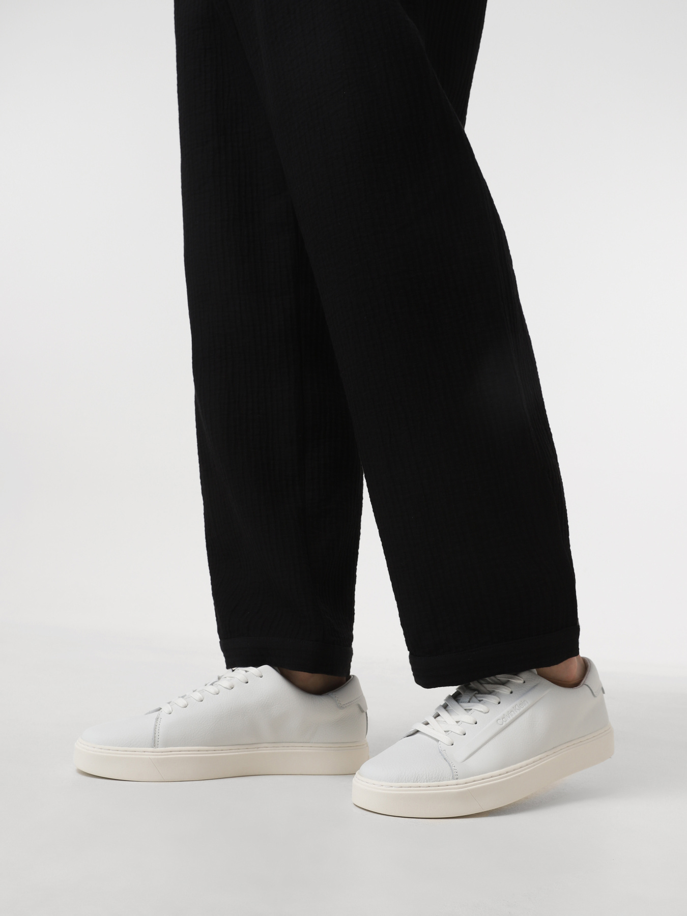 Кеды низкие Calvin Klein Low Top Lace Up модель HM0HM01516-0K4 Фото