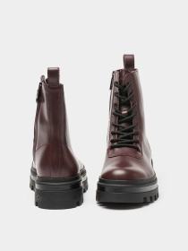 Ботинки Calvin Klein Lugged модель YM0YM01066-0KX Фото