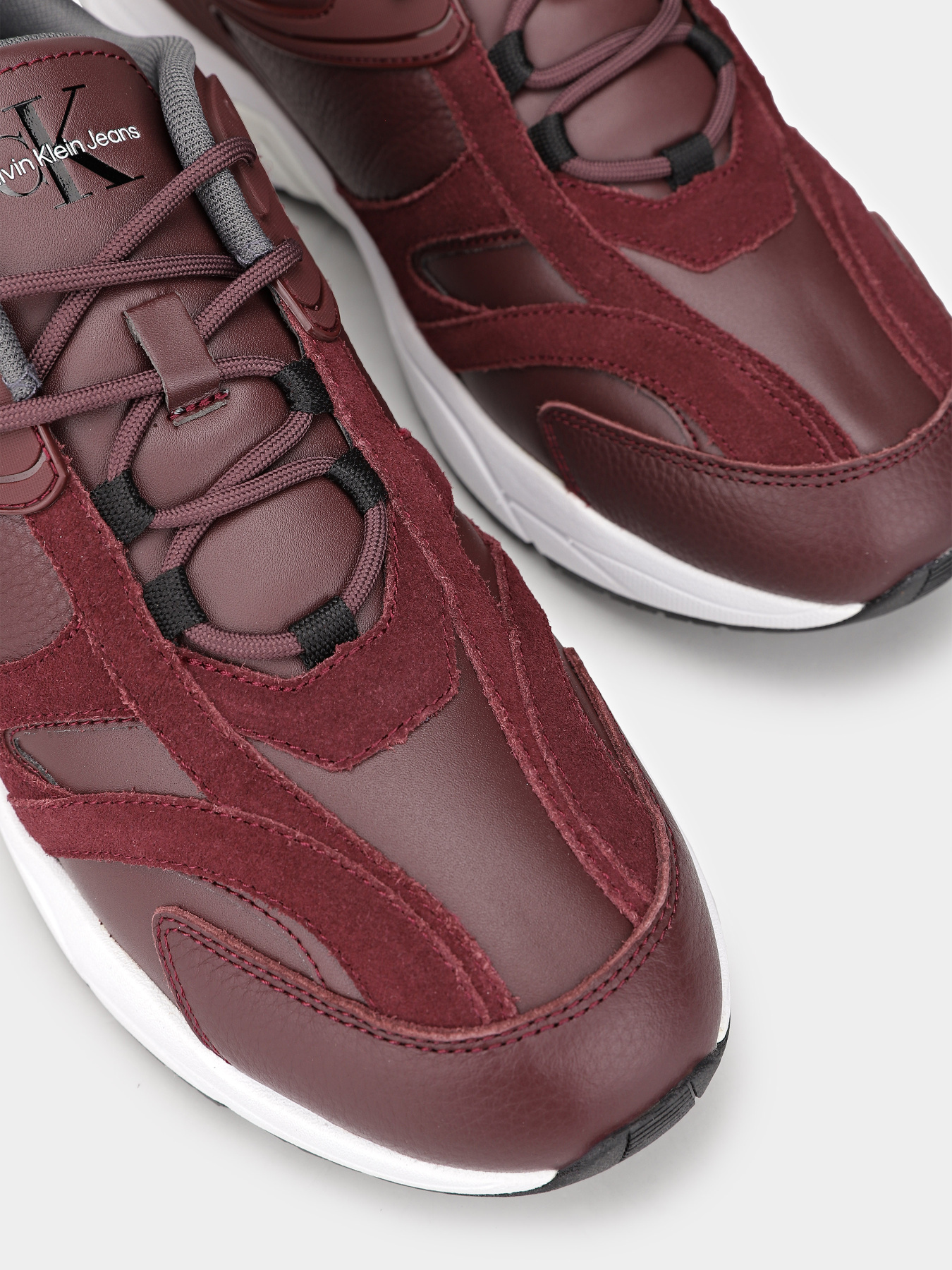 Кросівки повсякденні Calvin Klein Leather Trainers модель YM0YM01103-0KX Фото