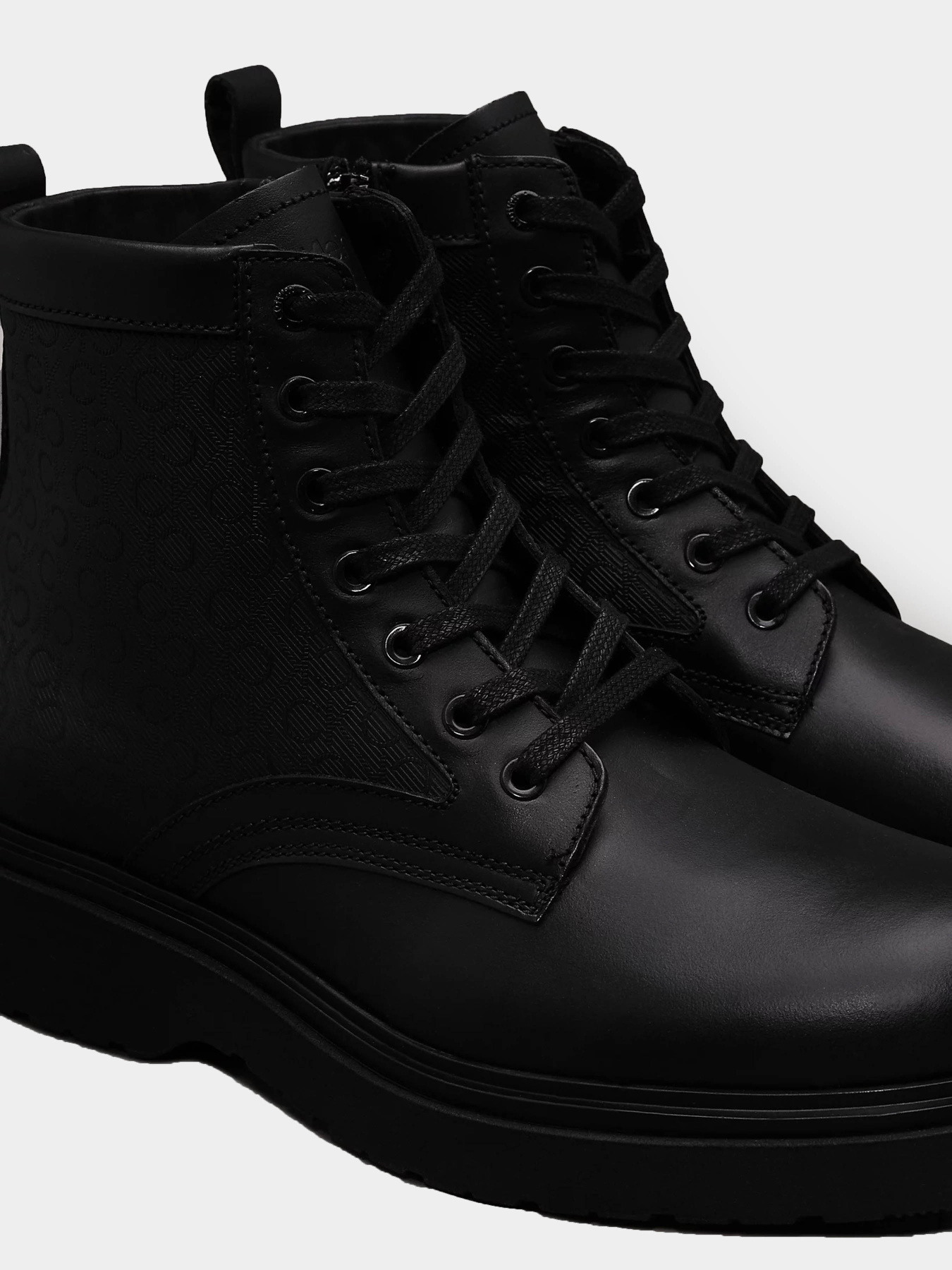 Ботинки Calvin Klein Lace Up Boot модель HM0HM01580-0GR Фото