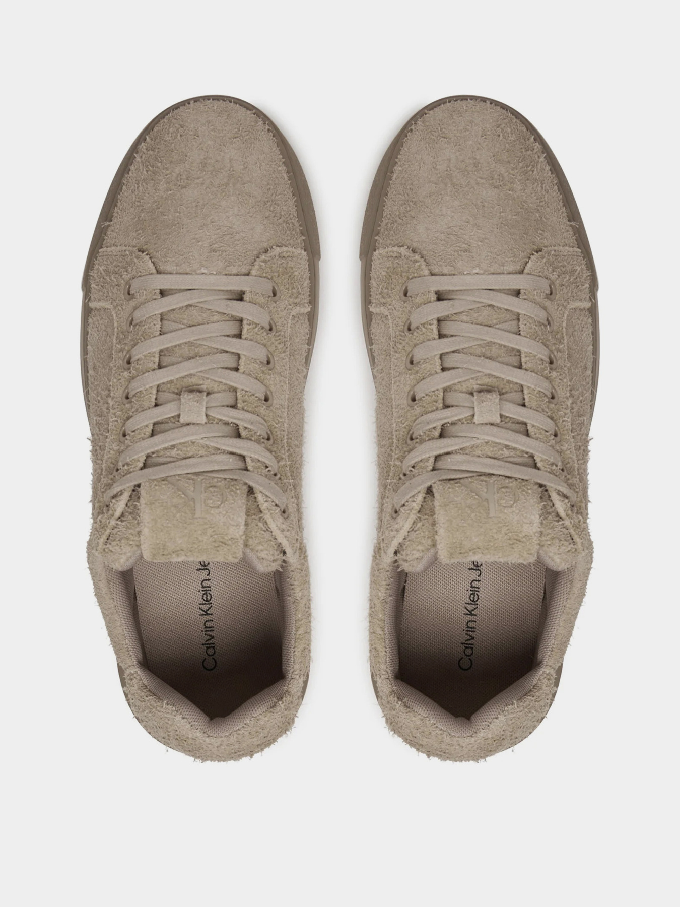 Кросівки повсякденні Calvin Klein Chunky Cupsole Low Suede модель YM0YM01121-A04 Кросівки повсякденні Calvin Klein Chunky Cupsole Low Suede модель YM0YM01121-A04 Фото