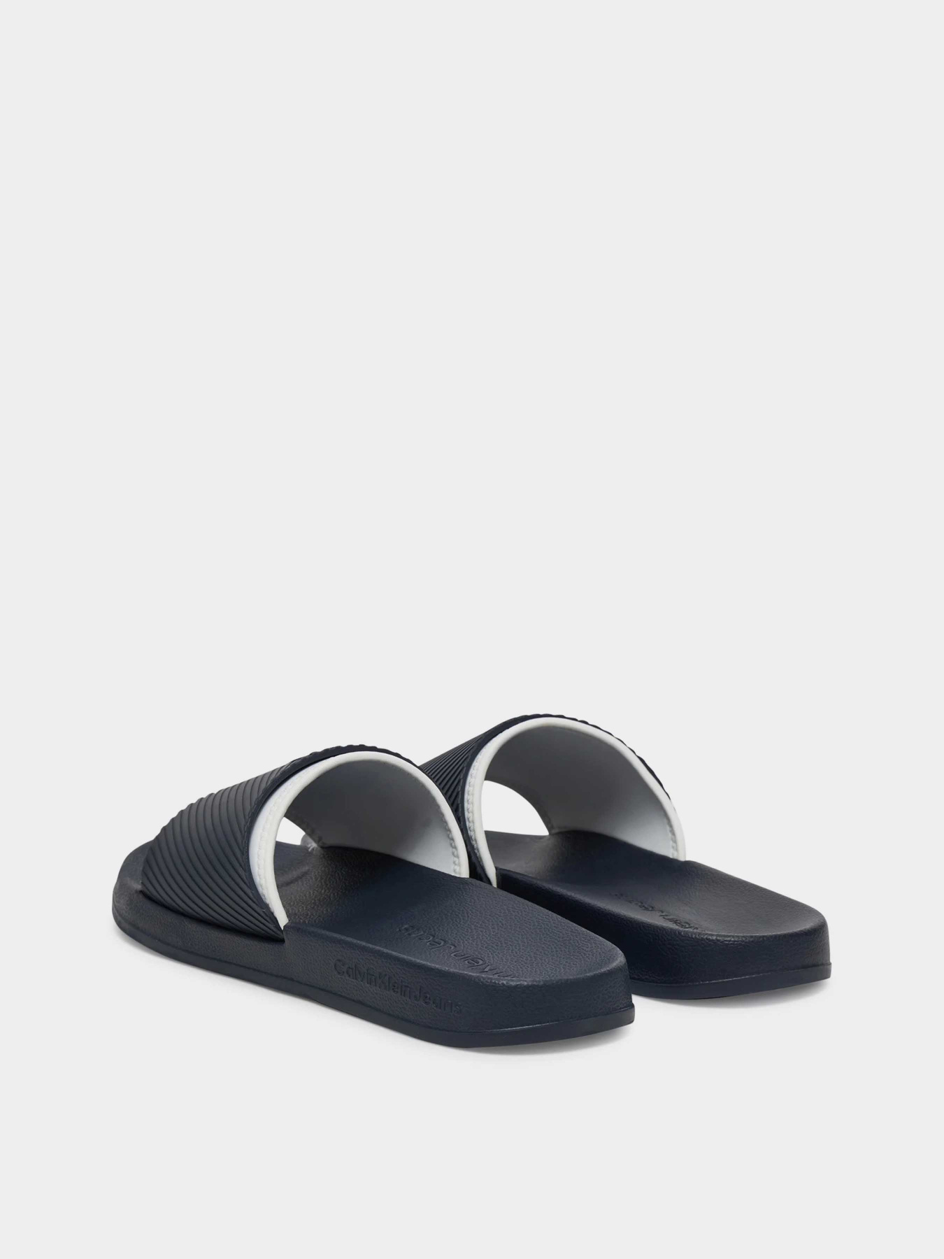 Шльопанці Calvin Klein модель YM0YM01234-DW4 Фото