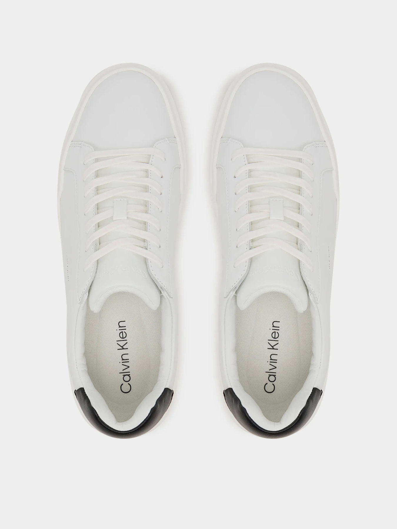 Кеды низкие Calvin Klein CHUNKY CUPSOLE LACEUP LTH модель YM0YM01344-02Y Фото