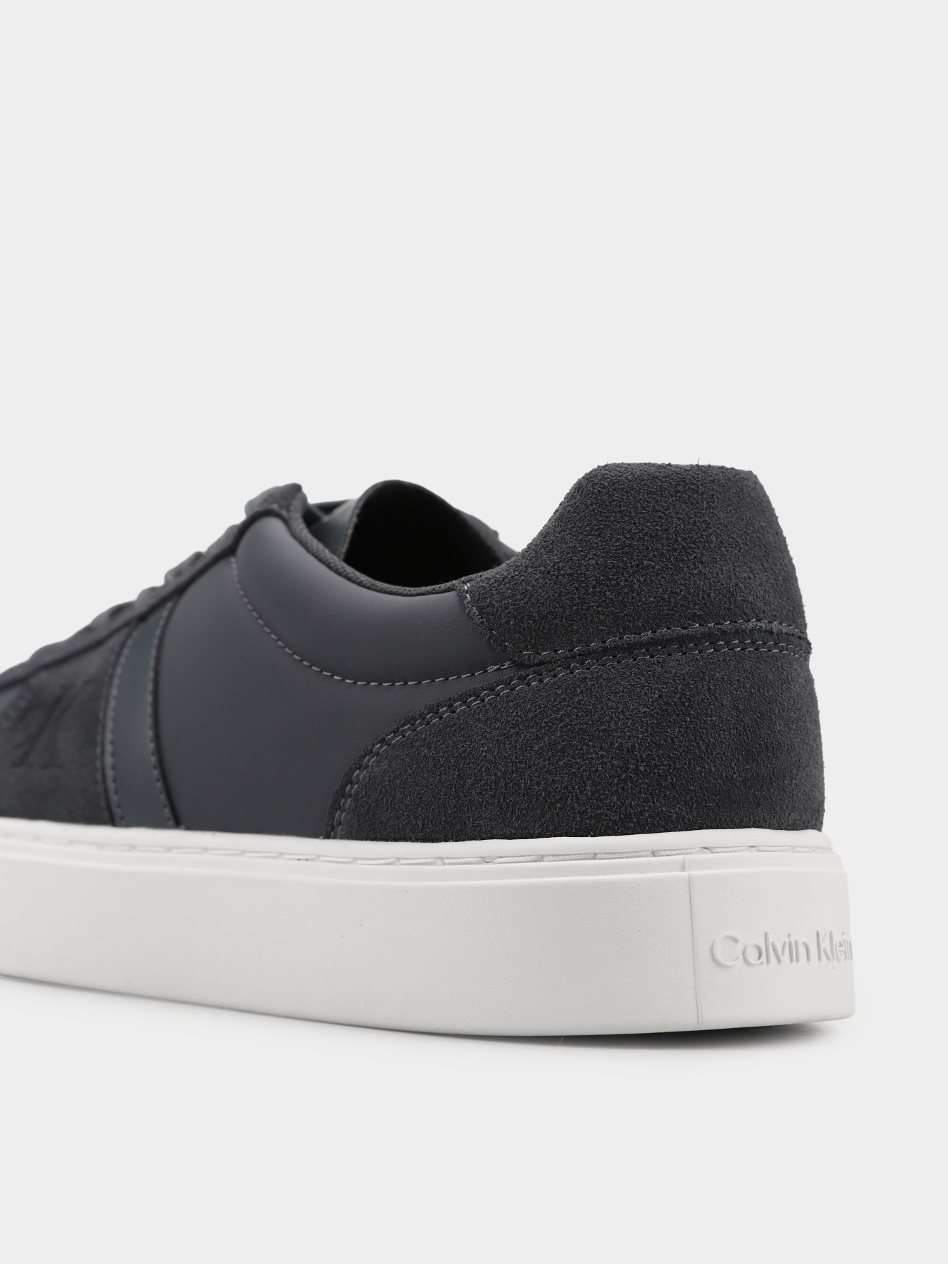 Кеди низькі Calvin Klein CLASSIC CUPS LACE MIX EMB TONG модель YM0YM01395-PCX Фото