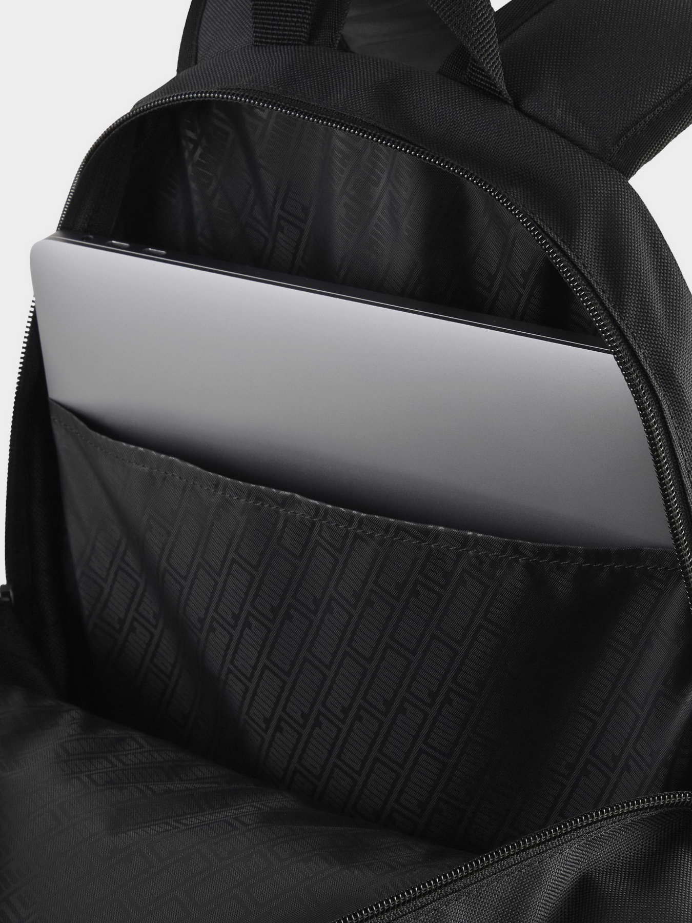 Повсякденний рюкзак PUMA PUMA PLUS модель 09118001 Фото