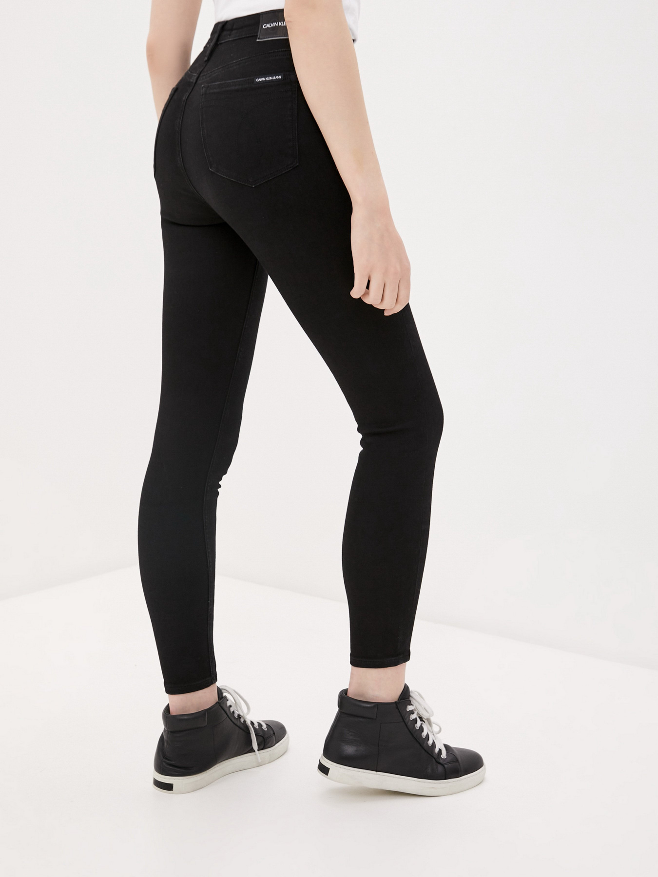 Джинсы Calvin Klein Jeans модель J20J215526_1BY Фото