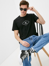 Футболки и поло Calvin Klein Jeans модель J30J317495_BEH Футболки и поло Calvin Klein Jeans модель J30J317495_BEH Фото