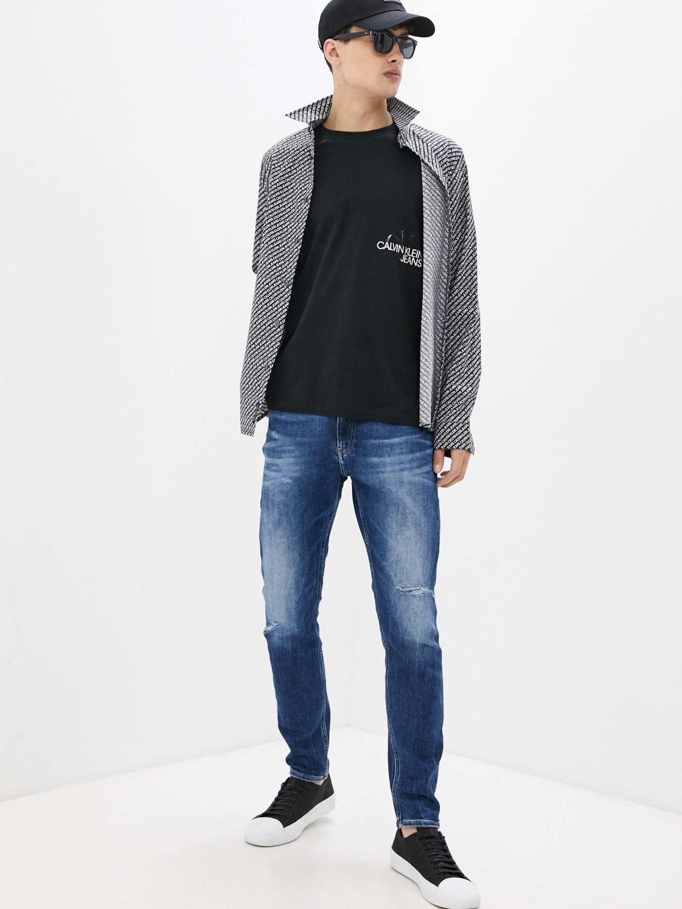 Футболки и поло Calvin Klein Jeans модель J30J317507_BEH Фото